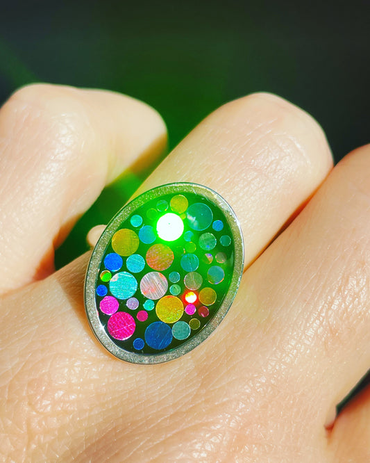 Statement oval ring with colourful disco glitter