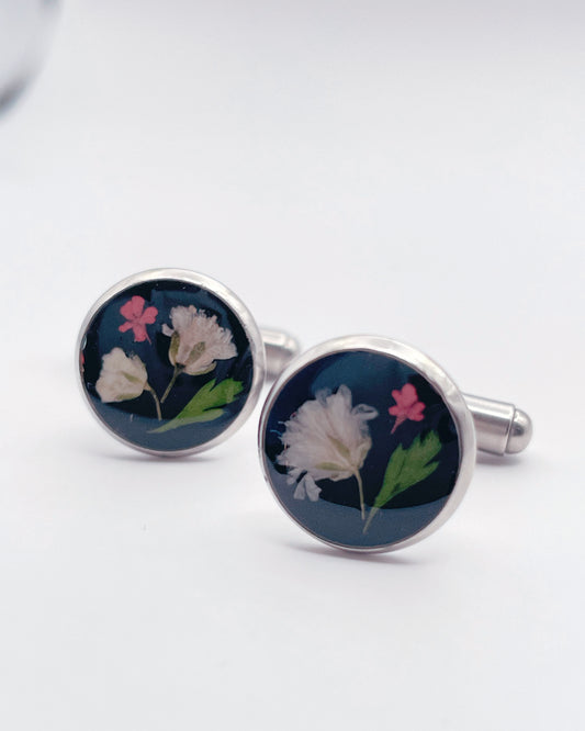 Cufflinks with gypsophila flowers in silver or gold in 12mm
