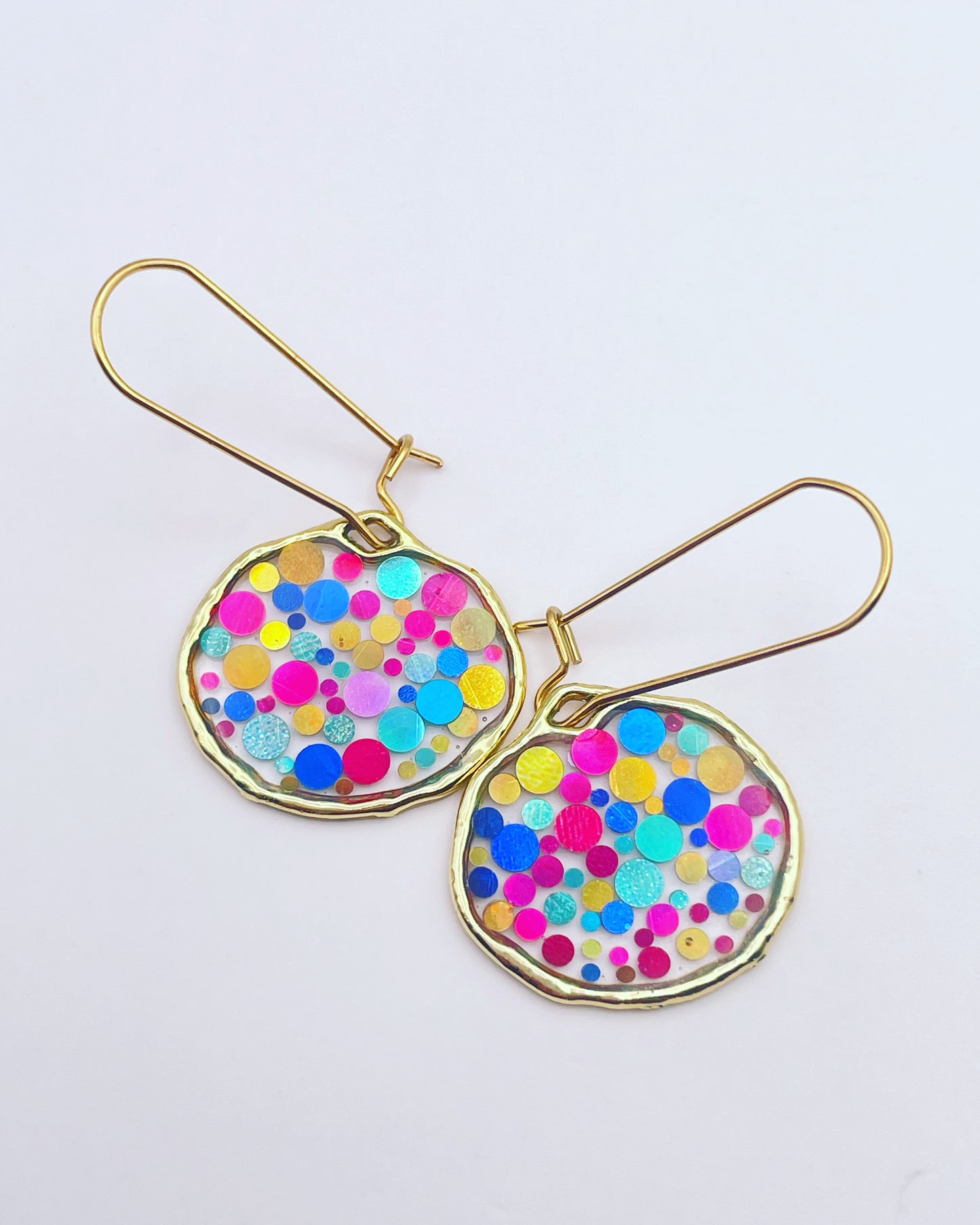 Small disco earrings with colourful sparkles