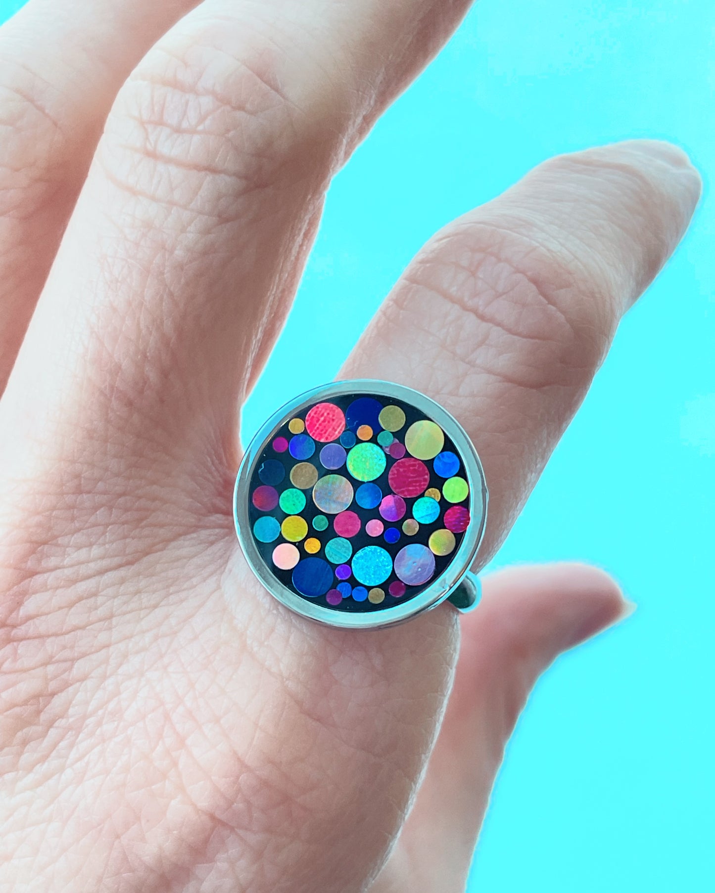 Cocktail disco ring with colourful sparkles in 16 or 20mm