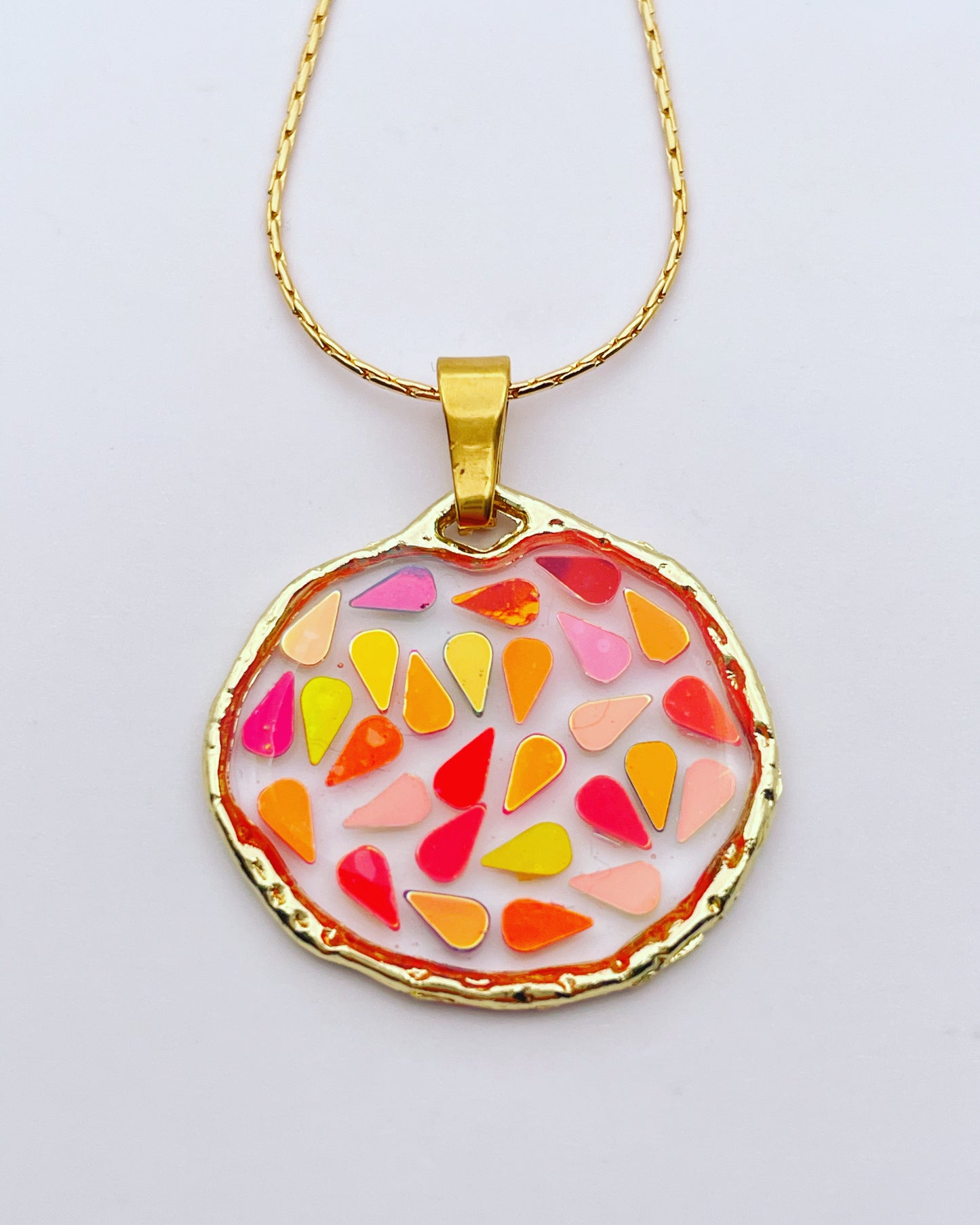 Small disco pendant necklace plated in real gold