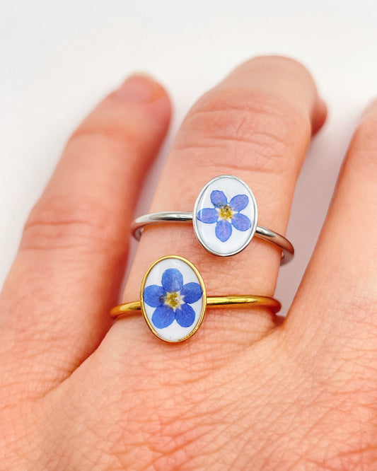 Mini oval ring with forget-me-not flowers