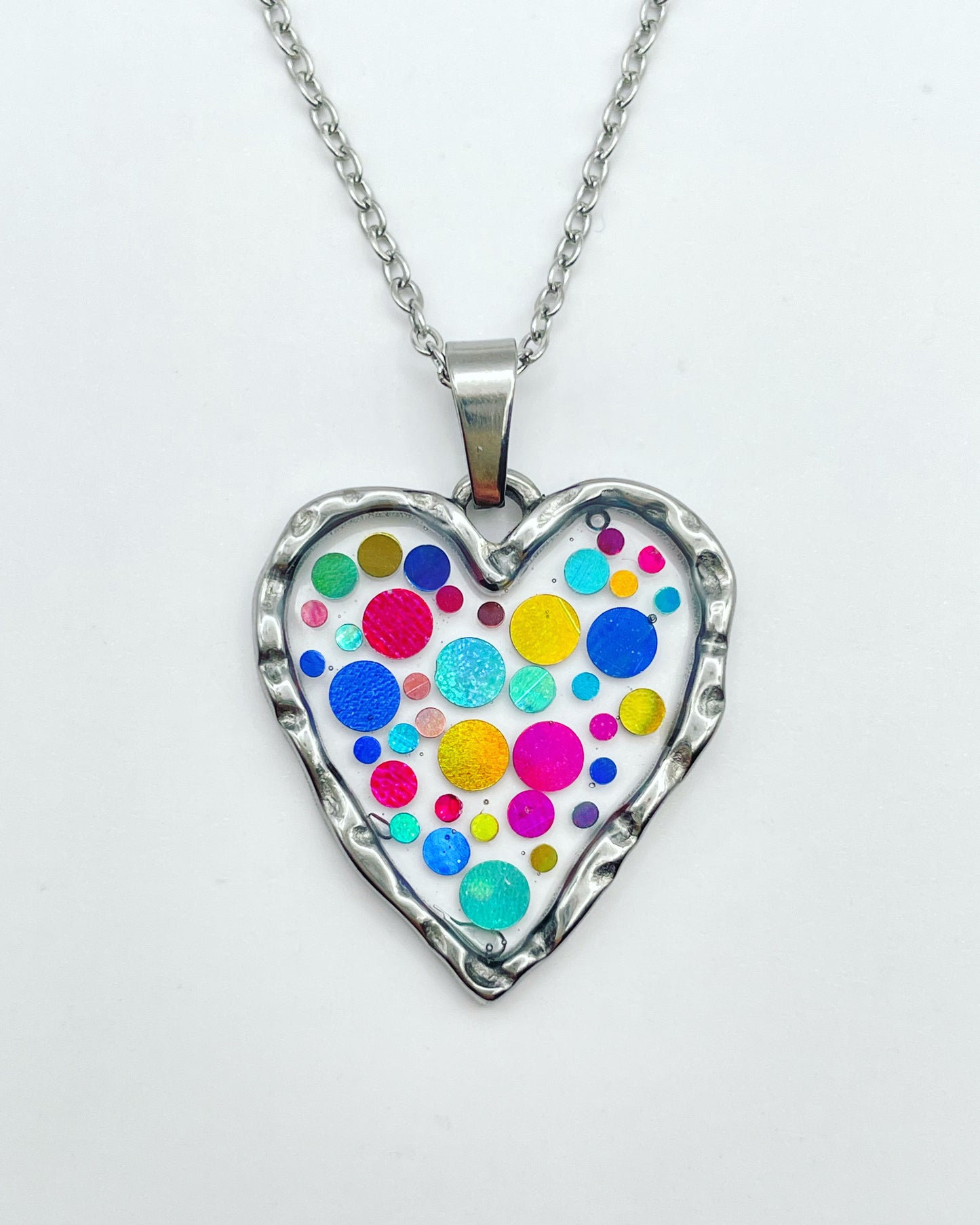 Disco heart necklace with colourful sparkles