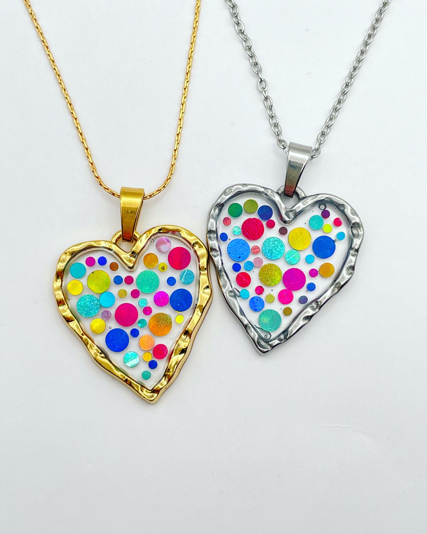 Disco heart necklace with colourful sparkles