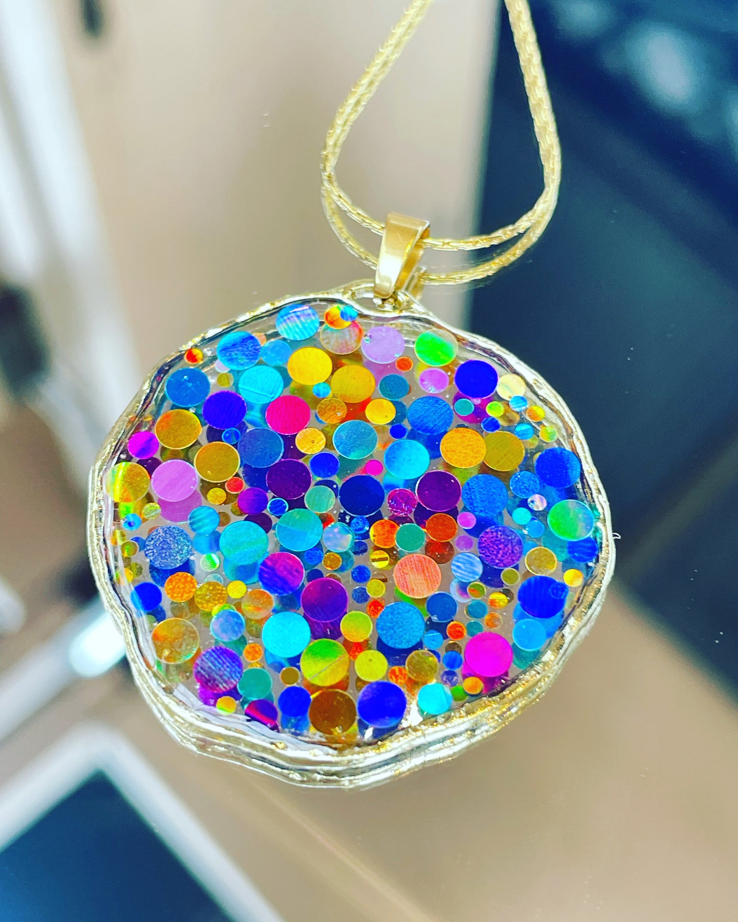 Medium disco necklace with colourful sparkles