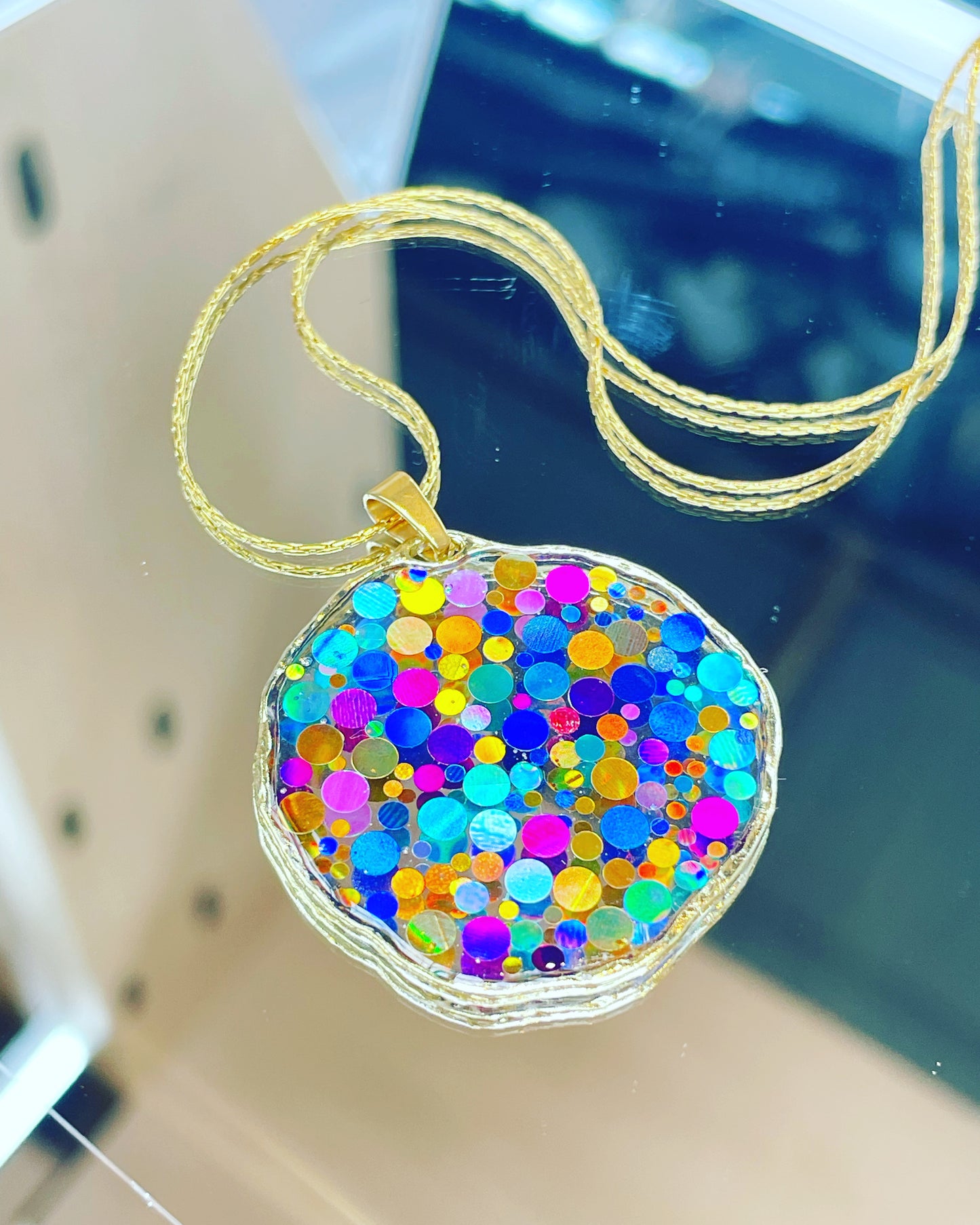Medium disco necklace with colourful sparkles
