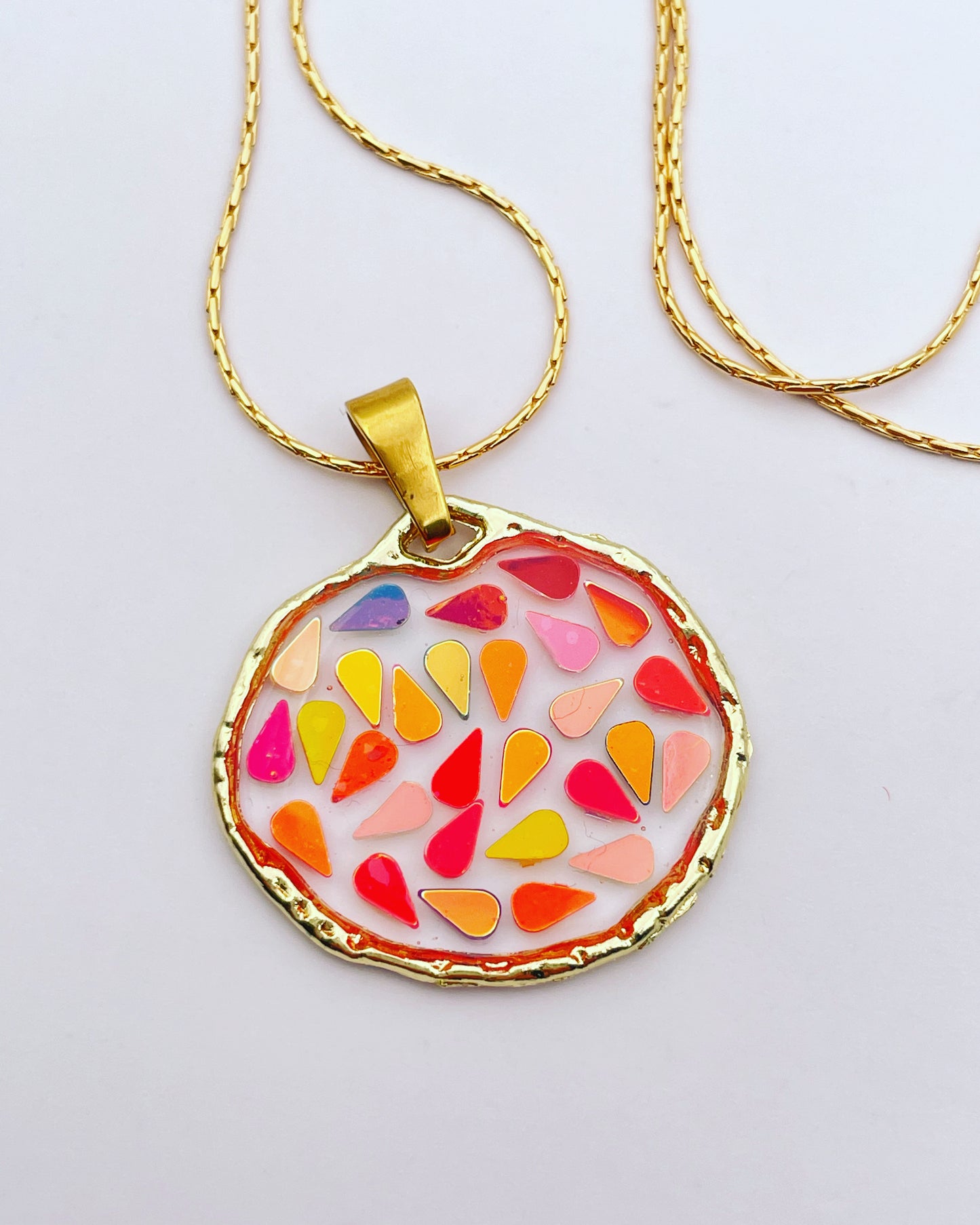 Small disco pendant necklace plated in real gold
