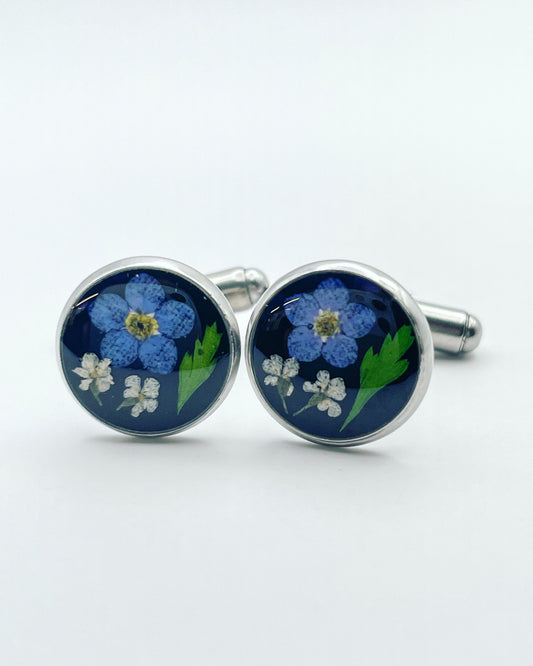 Cufflinks with real forgetmenot in silver or gold in 12mm