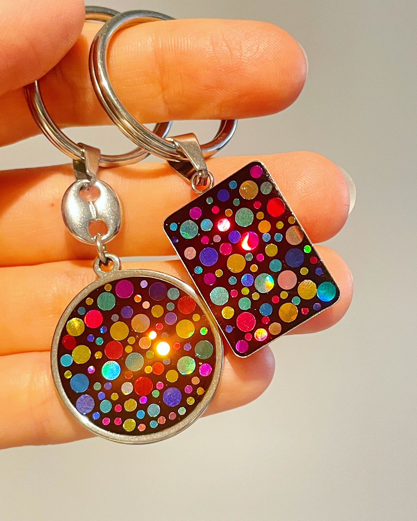 Disco keyrings with colourful sparkles circle or rectangle