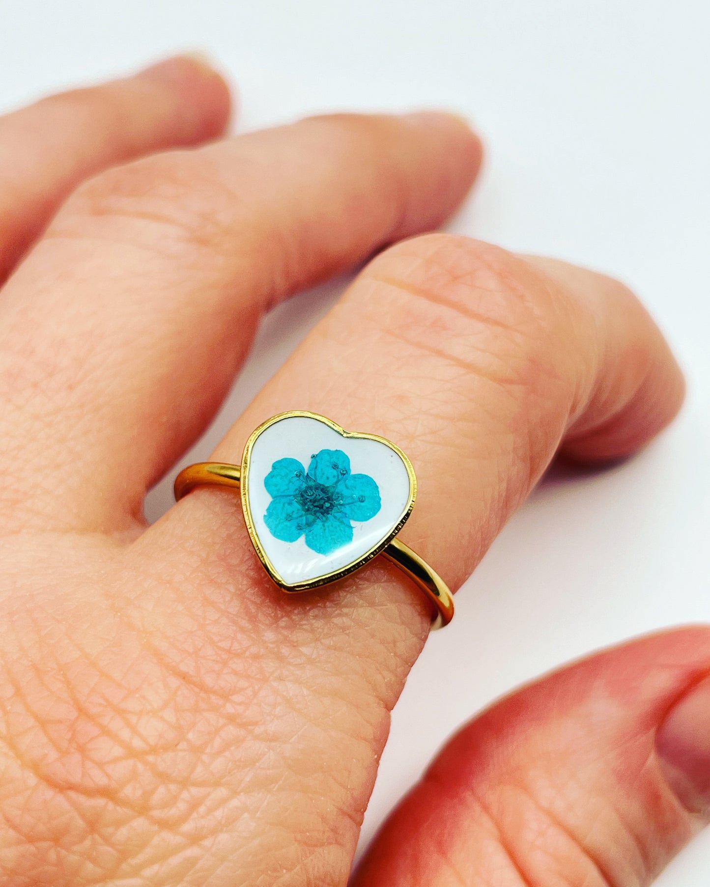 Heart ring with forget-me-not in gold or silver 10mm