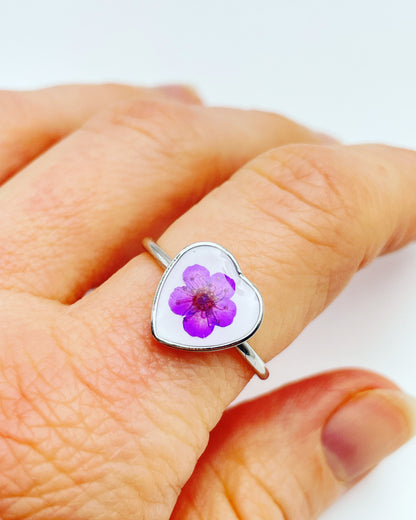 Heart ring with forget-me-not in gold or silver 10mm