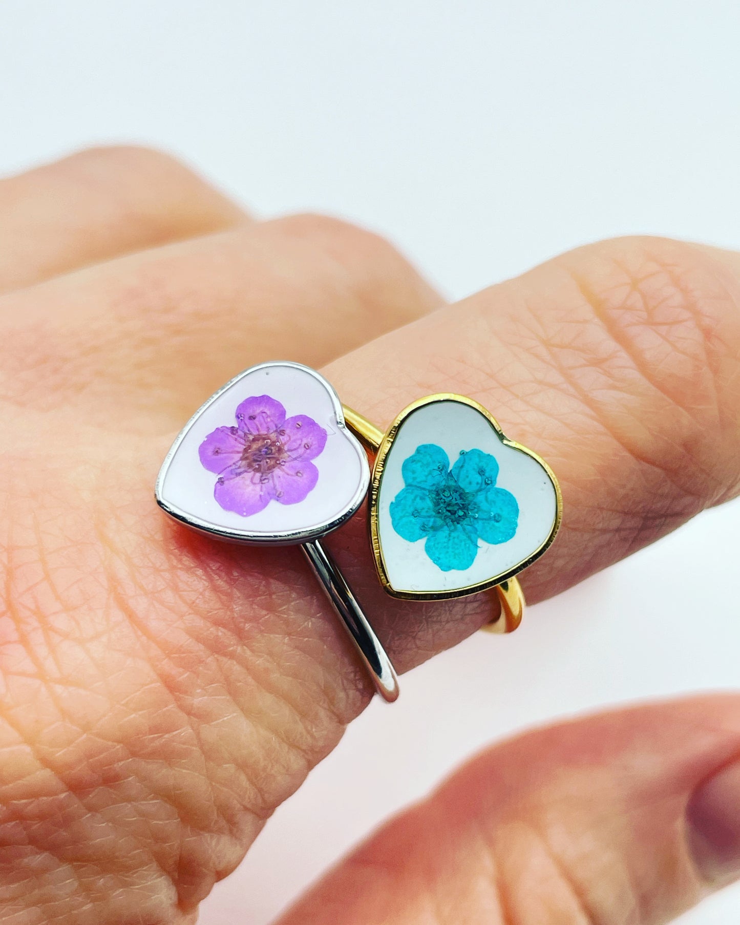 Heart ring with forget-me-not in gold or silver 10mm