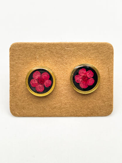 Stud earrings with red flowers in black lacquer