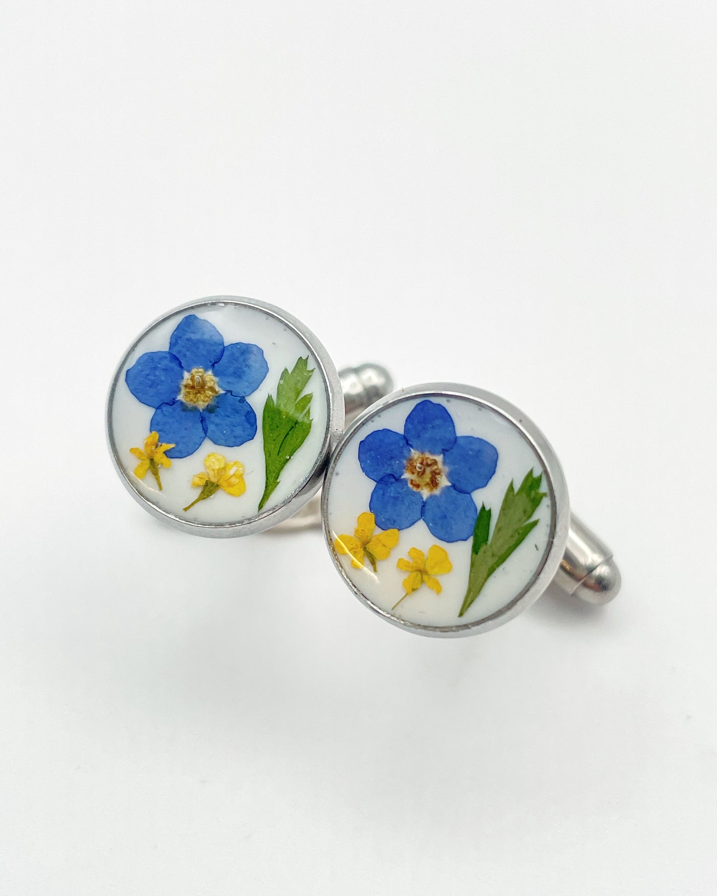Bespoke customised cufflinks in different sizes