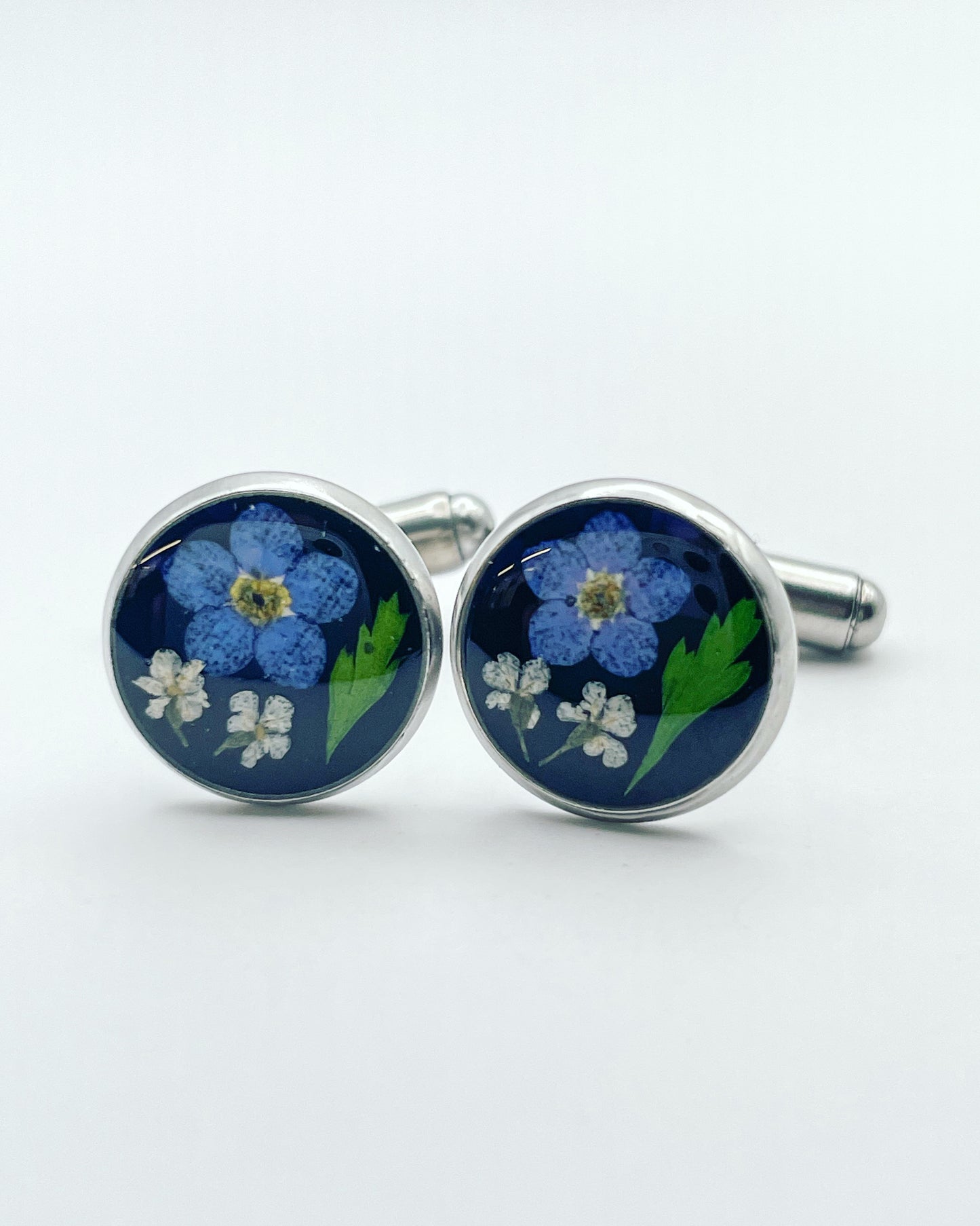 Bespoke customised cufflinks in different sizes