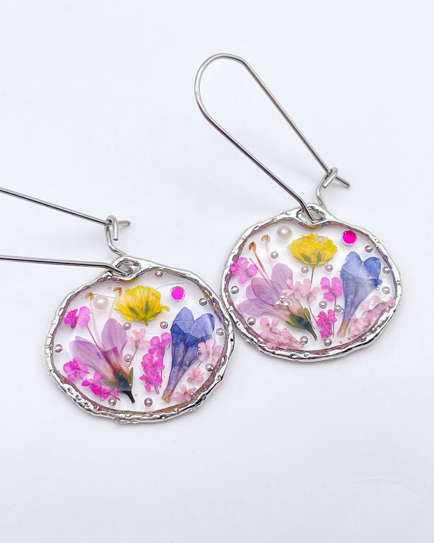 Dangle earrings with real lavender and pink flowers