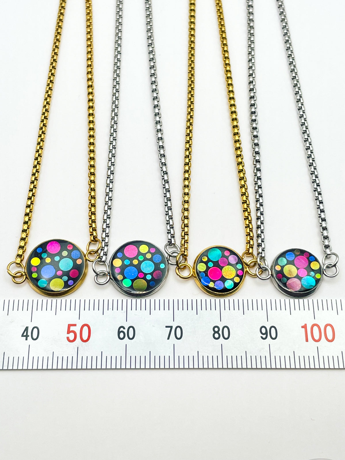 Collier pendentif Disco avec chaîne en taille micro, mini ou petite