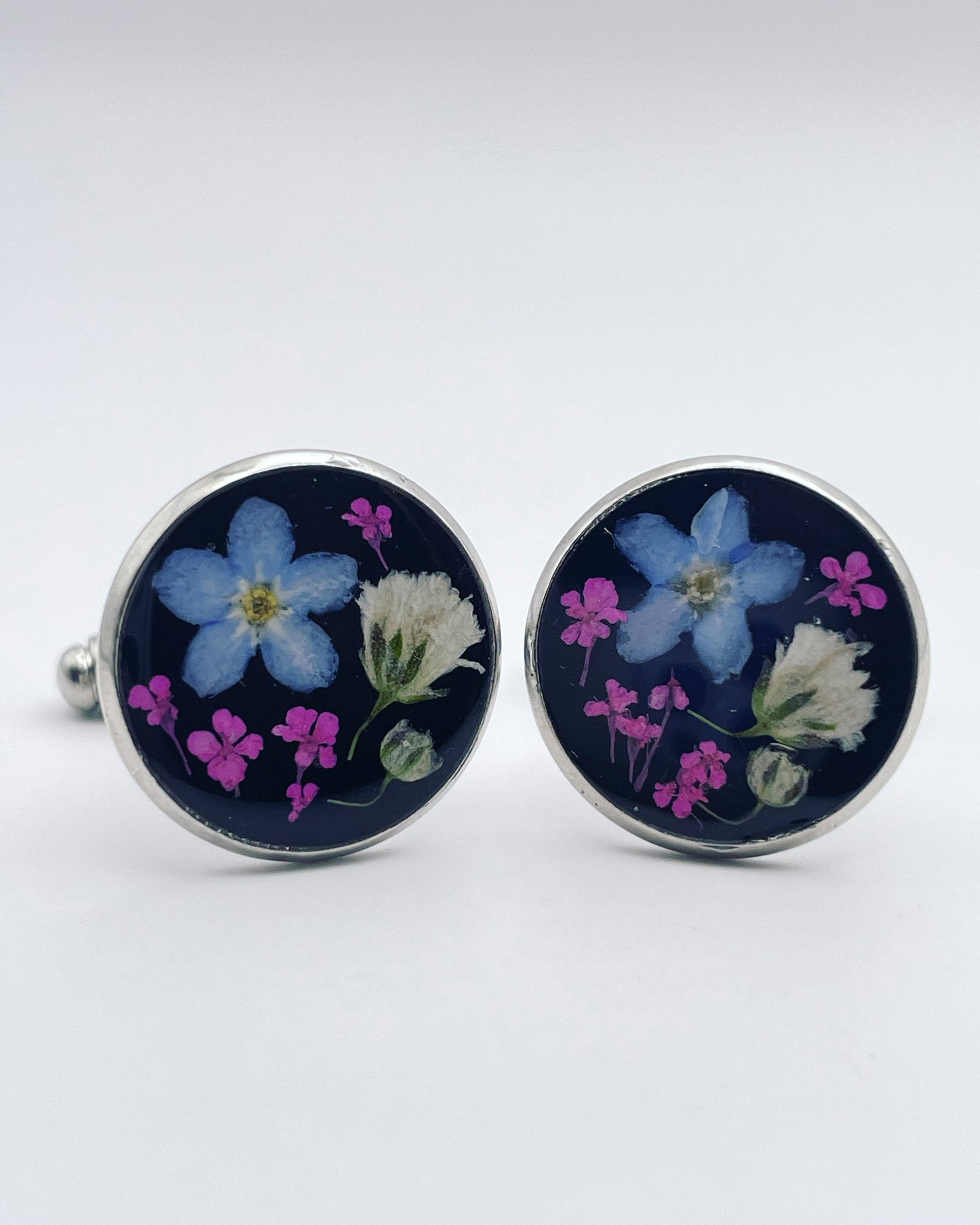Manschettenknöpfe mit Vergissmeinnicht und Schleierkrautblüten, 16 mm