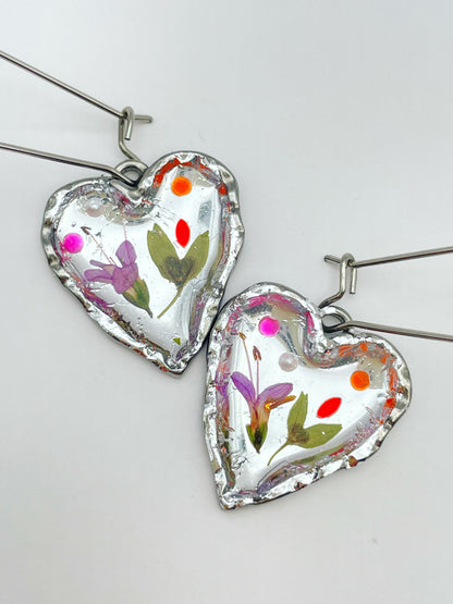 Silver heart earrings with pink flowers