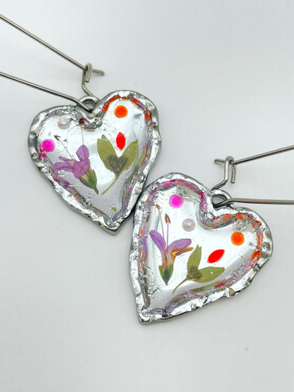 Silver heart earrings with pink flowers