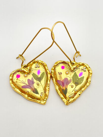 Gold heart earrings with pink flowers