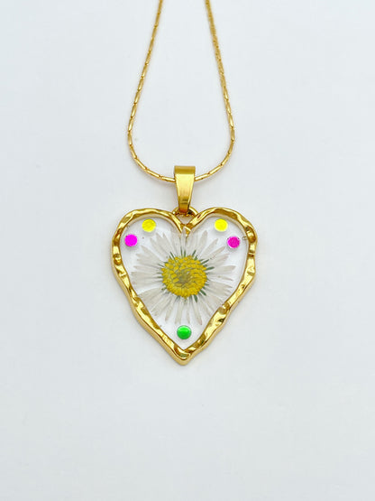 Heart pendant necklace with real daisies in gold or silver