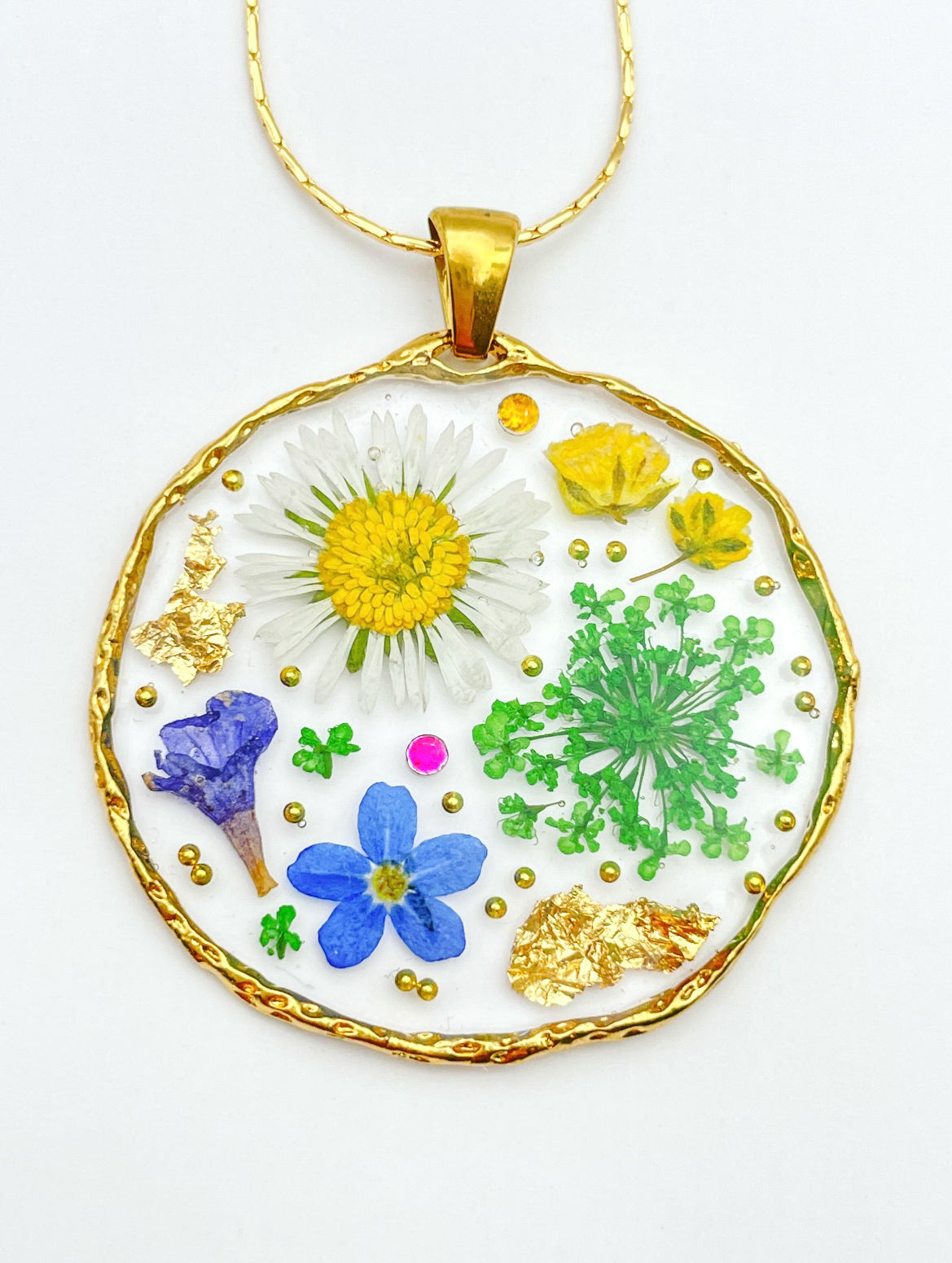 Statement necklace with daisy, lavender and forget-me-not flowers