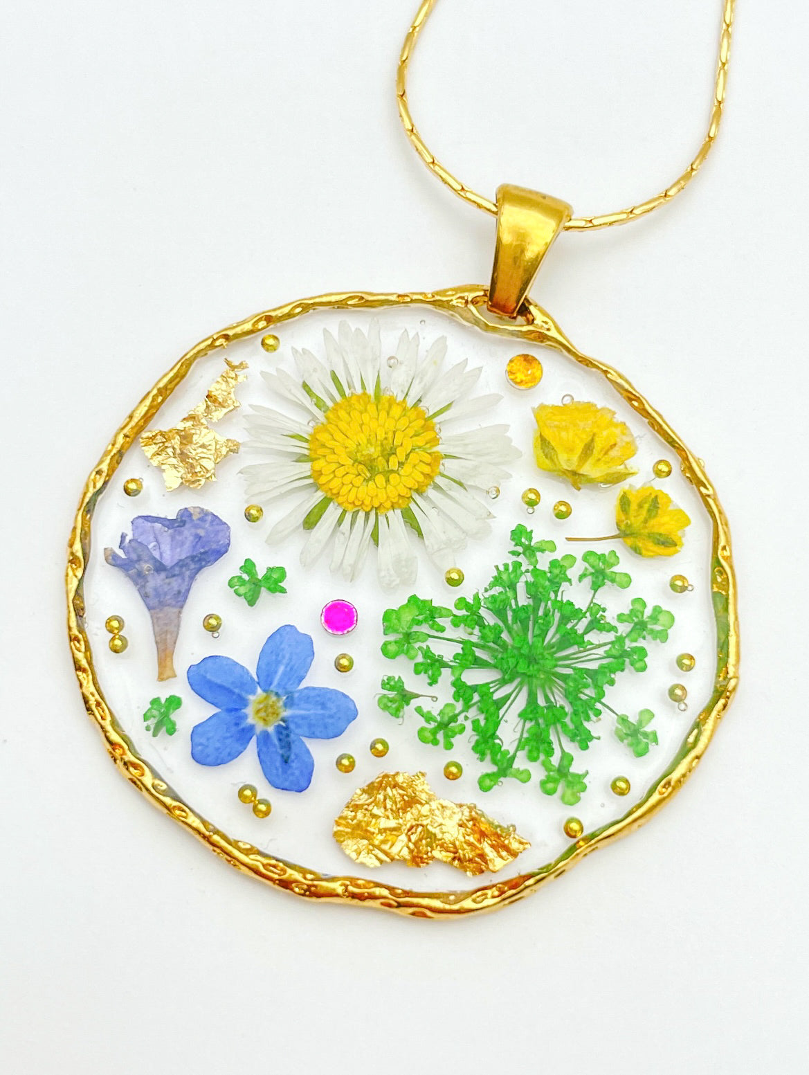 Statement necklace with daisy, lavender and forget-me-not flowers
