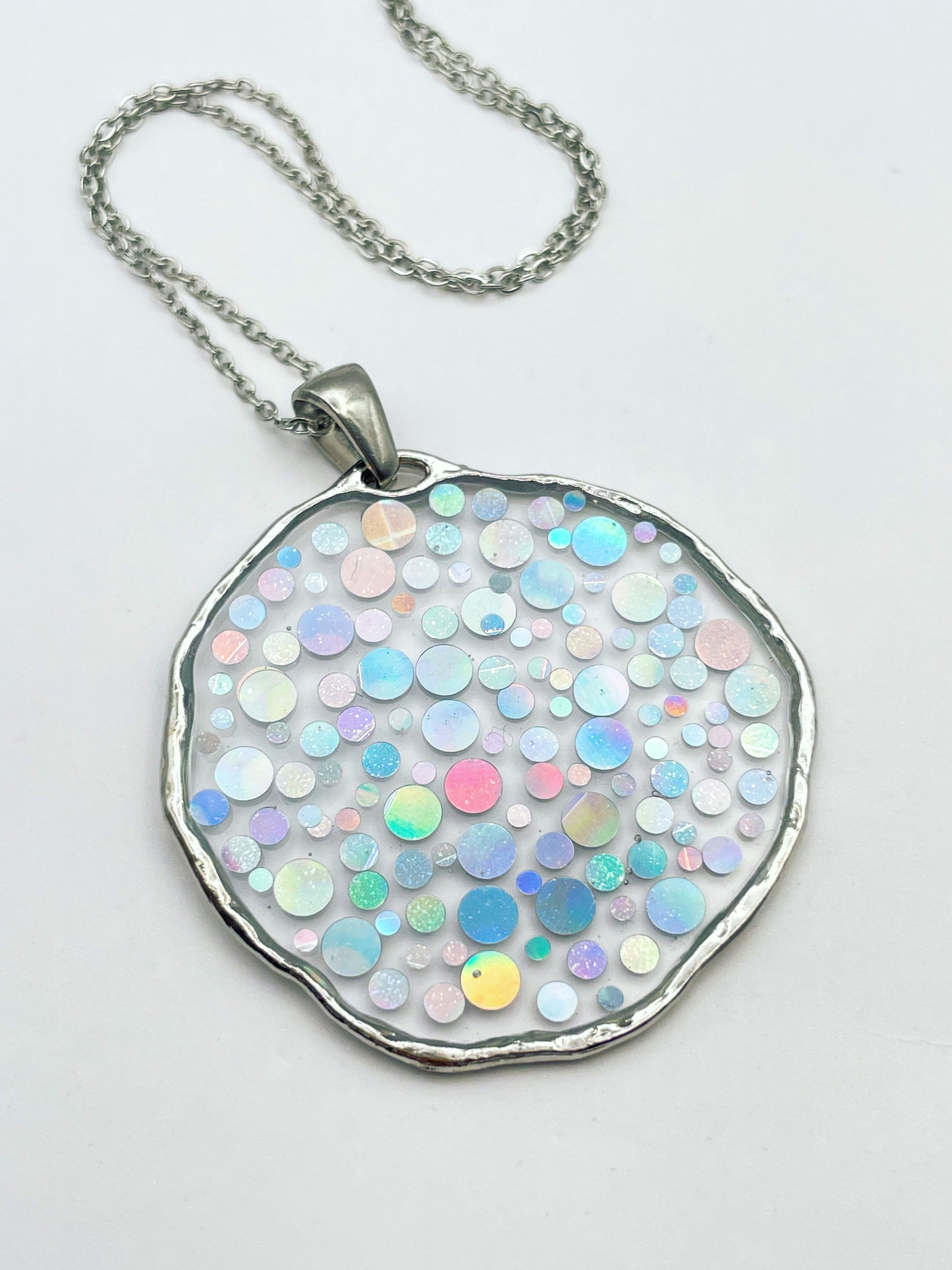 Medium disco necklace with holographic silver sparkles
