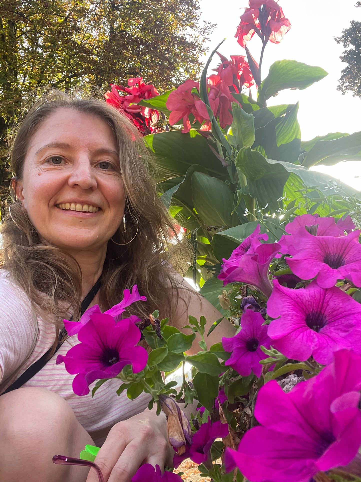 Medium pendant necklace with red poppies and colourful flowers (Copy)